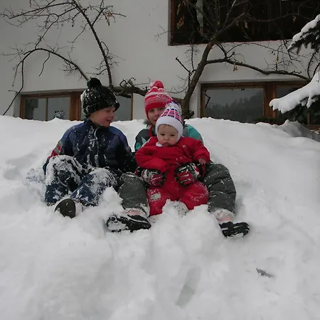 Naturerlebnis Laerchenhof Κατάλυμα σε φάρμα *