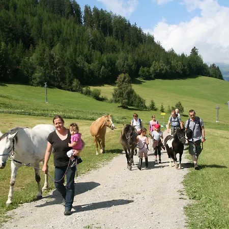 Naturerlebnis Larchenhof Farm stay Fendels